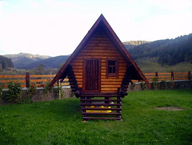 CASUTA COPII LEMN ROTUND